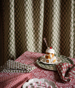 Load image into Gallery viewer, Paisley Napkins (set 4)
