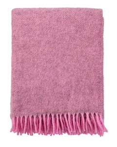 Gotland wool throw in pink